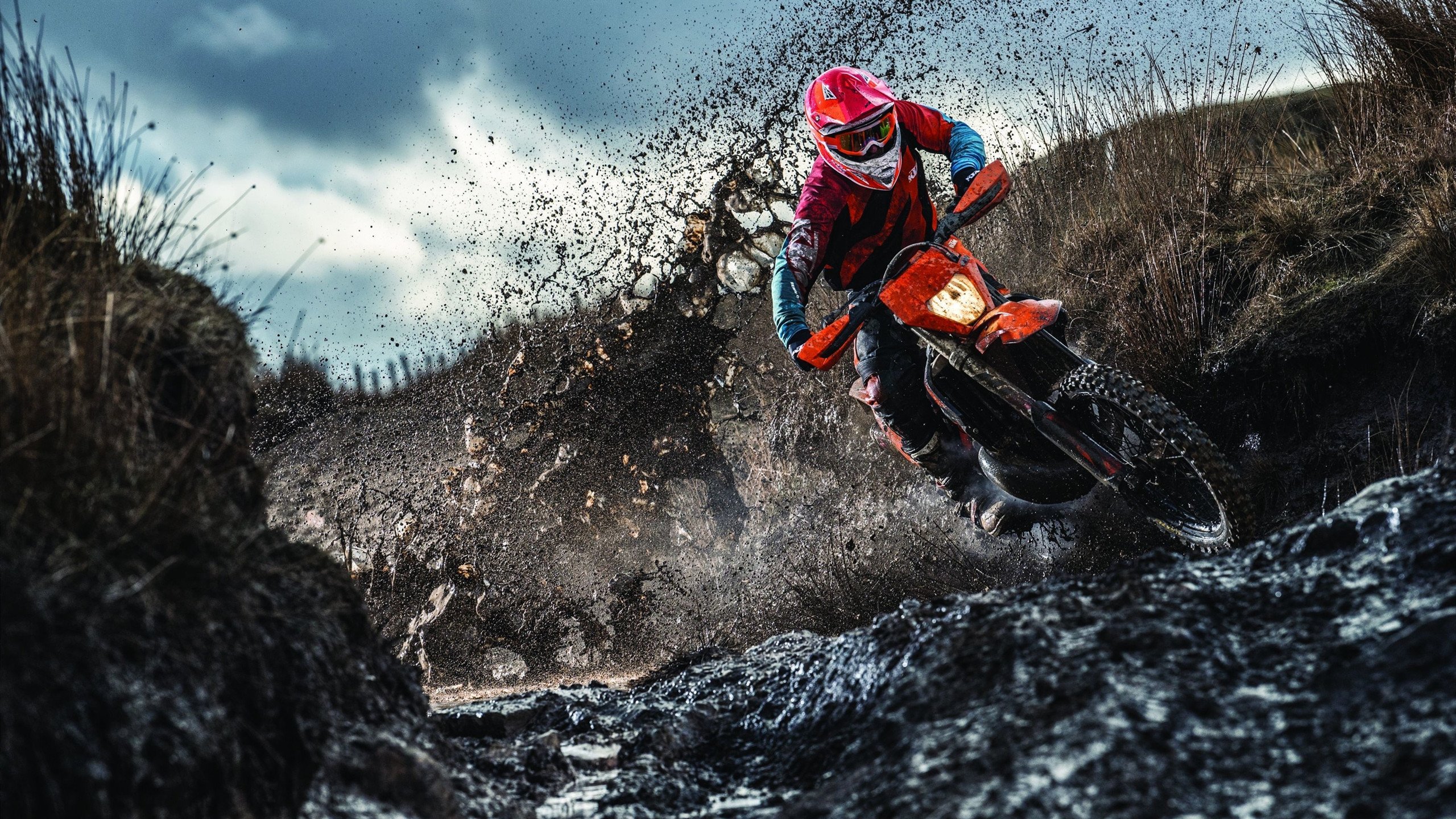 开云官方app入口-绝杀与纪录之夜，拜仁惊魂晋级，阿尔瓦雷斯改写历史的双重震撼